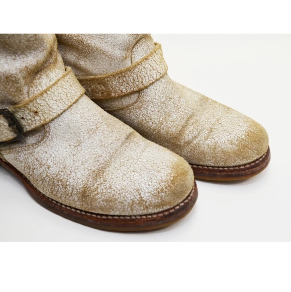 Frye Veronica Short Distressed Crackled Leather Antiqued Engineer Boots - Picture 7 of 11